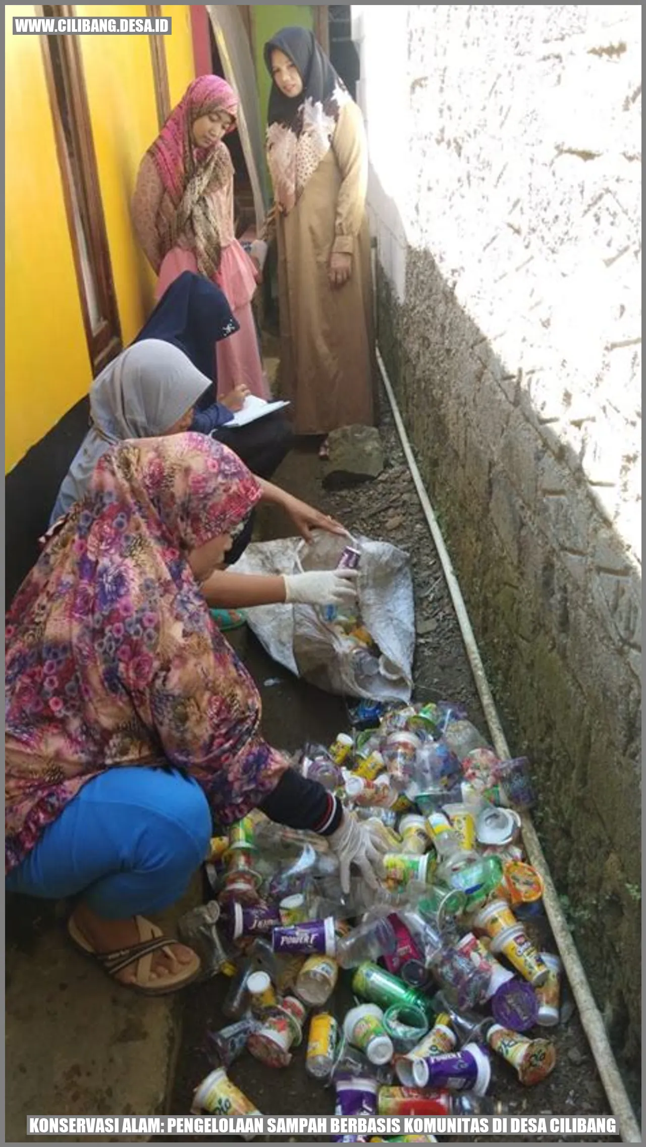 Konservasi Alam: Pengelolaan Sampah Berbasis Komunitas di Desa Cilibang