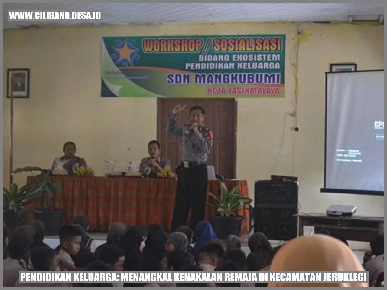 Pendidikan Keluarga: Menangkal Kenakalan Remaja di Kecamatan Jeruklegi